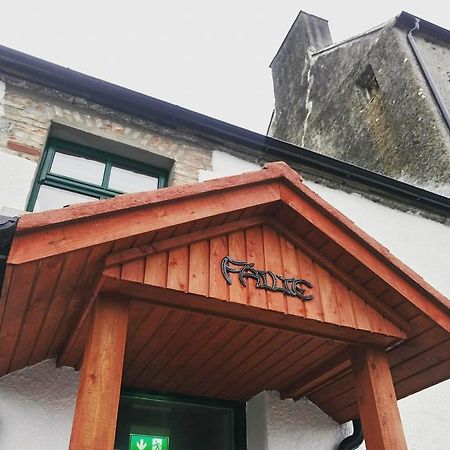 Galway Glamping Hotel Tuam Zewnętrze zdjęcie